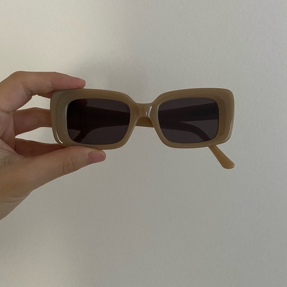 Velvet canyon tan retro sunglasses - Picture 4 of 7